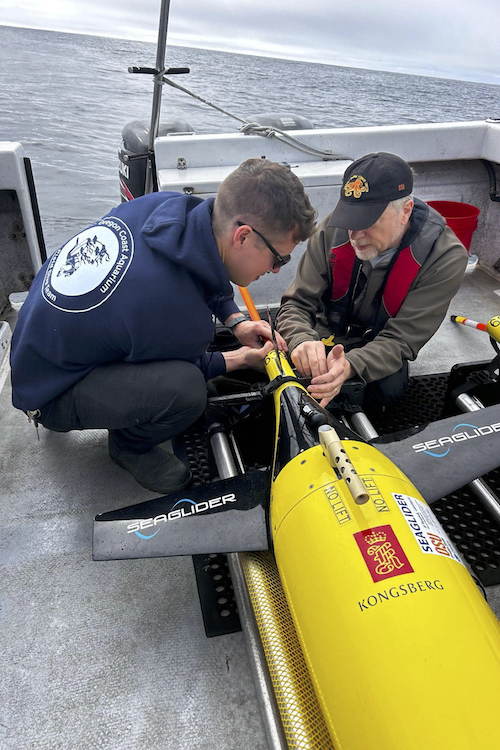 Image: Ocean Gliders Listen for Whales off Oregon in Test of New Ways to Count Them