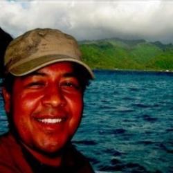 drew_tahiti_cropped_0.jpg