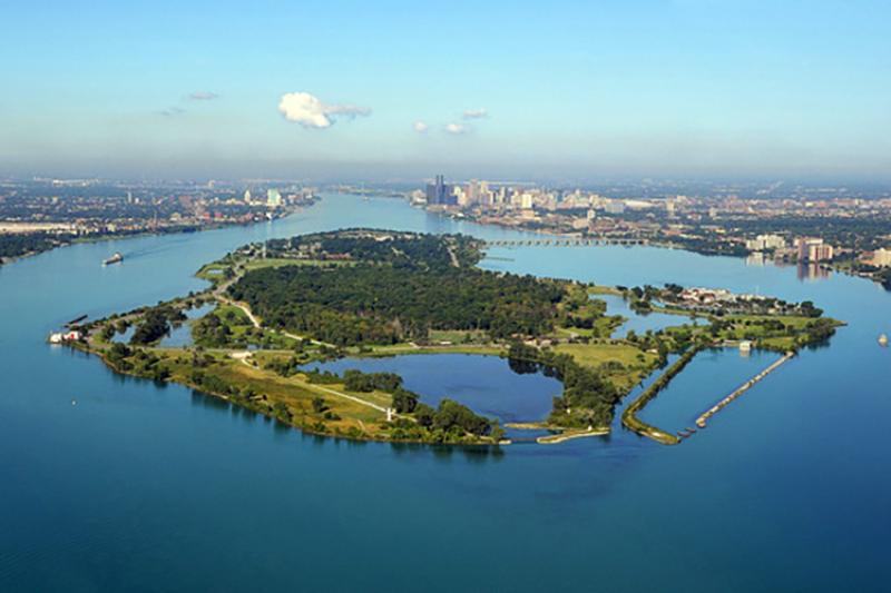 Detroit River_750x500.jpg