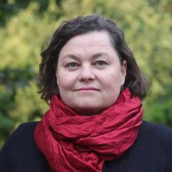 Photo of Sarah Wise.