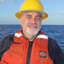 Headshot of Frank Hernandez