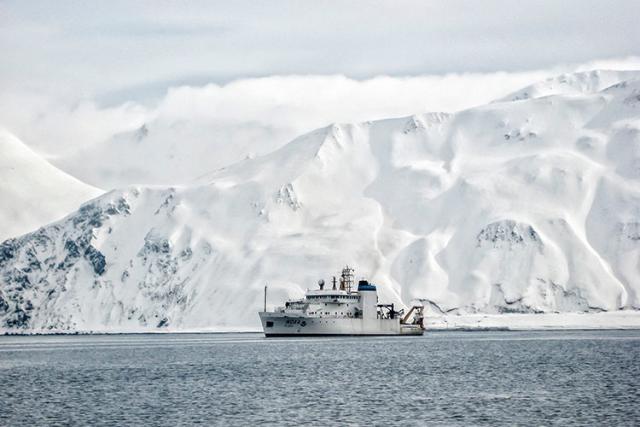 Survey Vessel Oscar Dyson