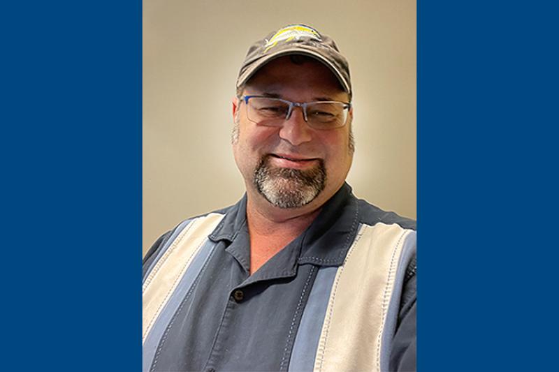 Selfie photo of Joe Arceneaux wearing a hat.