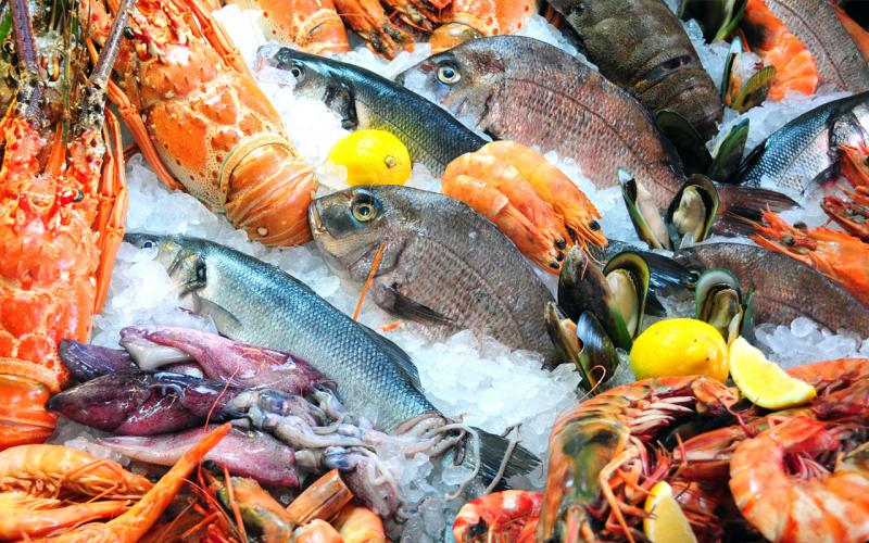 1280x800-seafood-on-ice-shutterstock-90334042.jpg