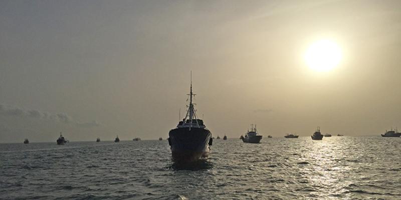 Ghana-ships-at-sea-OLE.jpg