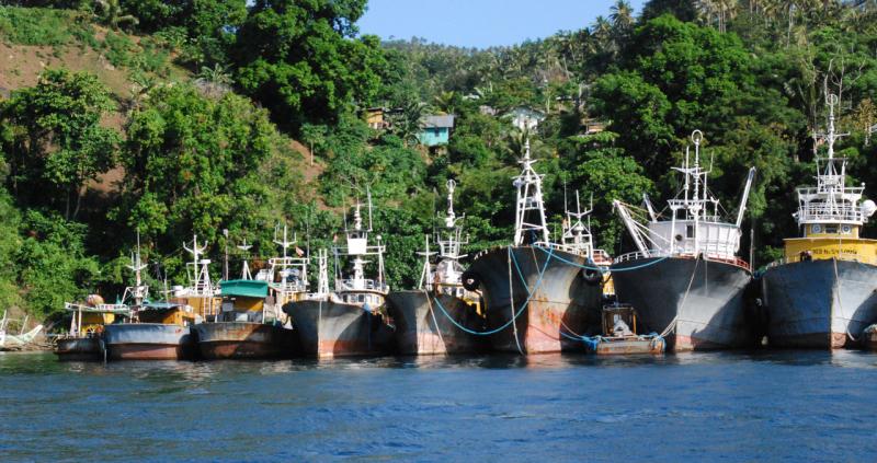Indonesia-2016-vessels-Awaiting-disposal-OLE.jpg