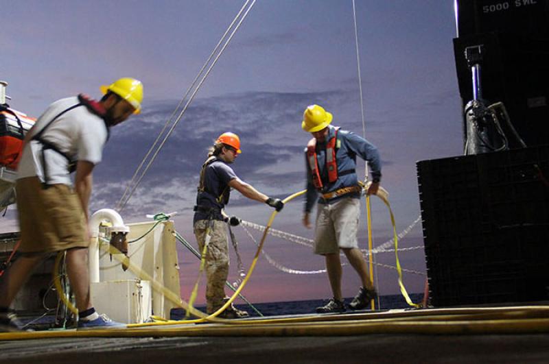 seafloor_mapping04.jpg